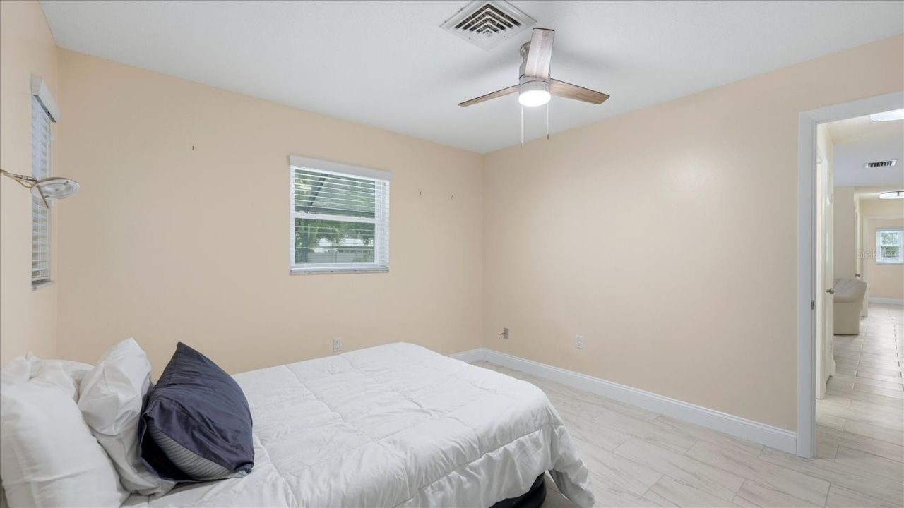 6233 Rockefeller Avenue, Sarasota, FL 34231 Photo