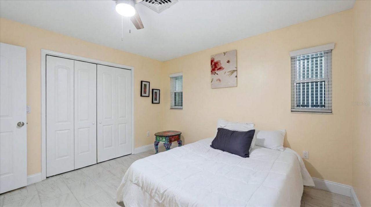 6233 Rockefeller Avenue, Sarasota, FL 34231 Photo