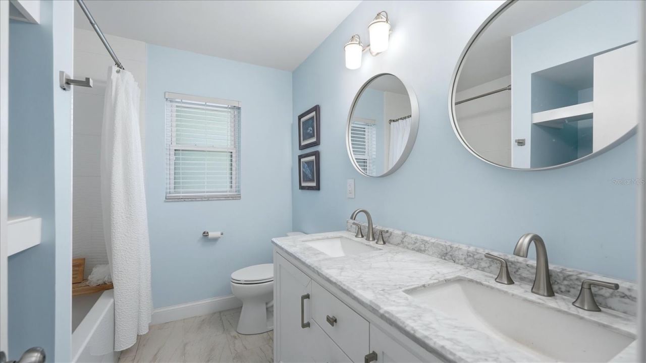 6233 Rockefeller Avenue, Sarasota, FL 34231 Photo