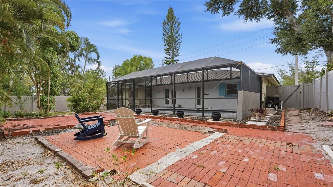 6233 Rockefeller Avenue, Sarasota, FL 34231 Photo