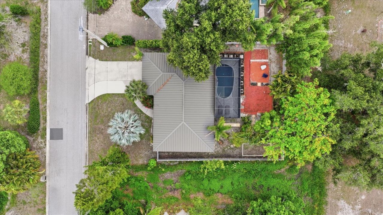 6233 Rockefeller Avenue, Sarasota, FL 34231 Photo