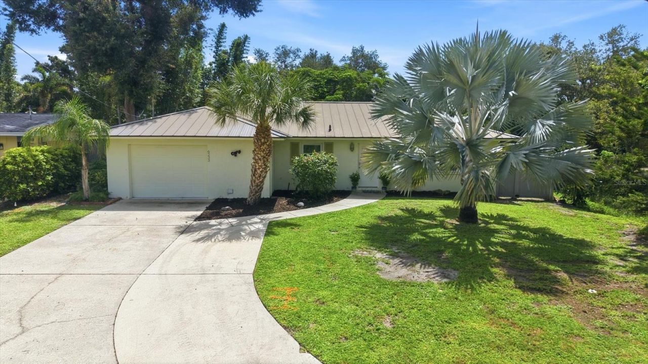6233 Rockefeller Avenue, Sarasota, FL 34231 Photo