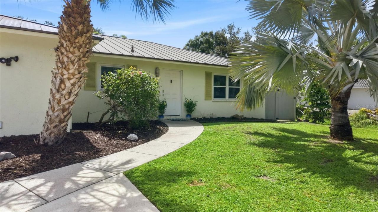 6233 Rockefeller Avenue, Sarasota, FL 34231 Photo