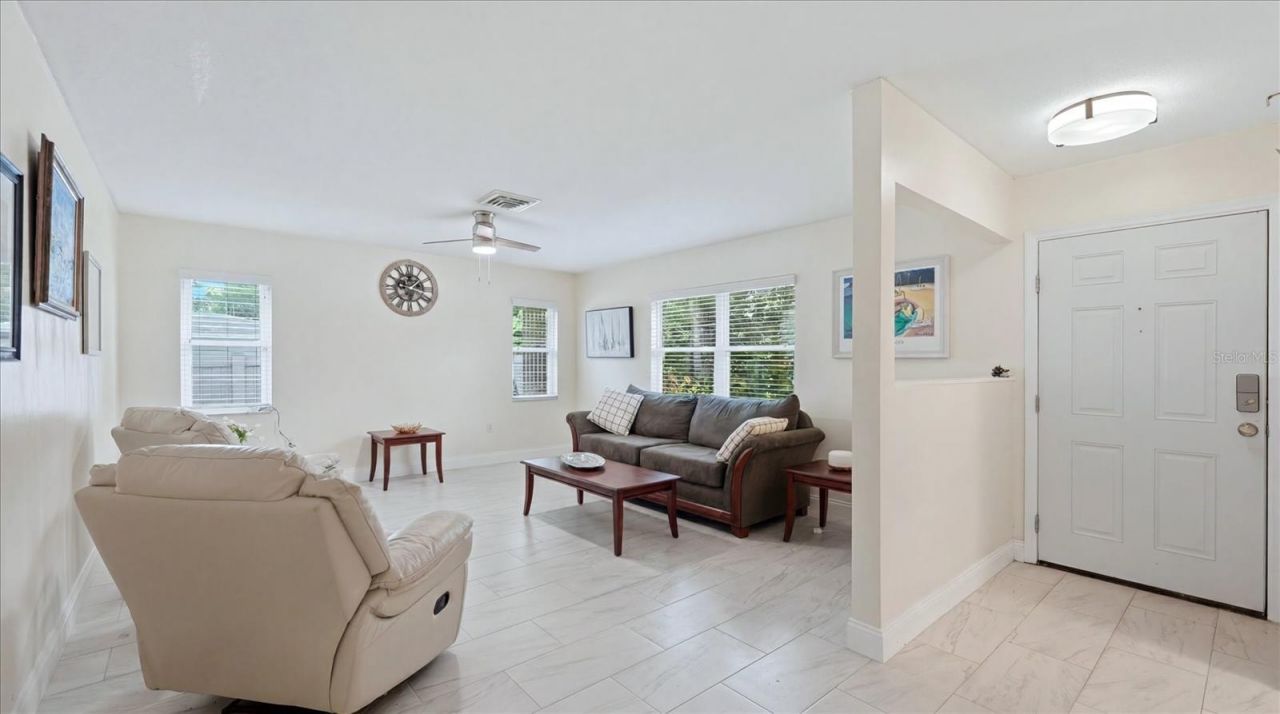 6233 Rockefeller Avenue, Sarasota, FL 34231 Photo