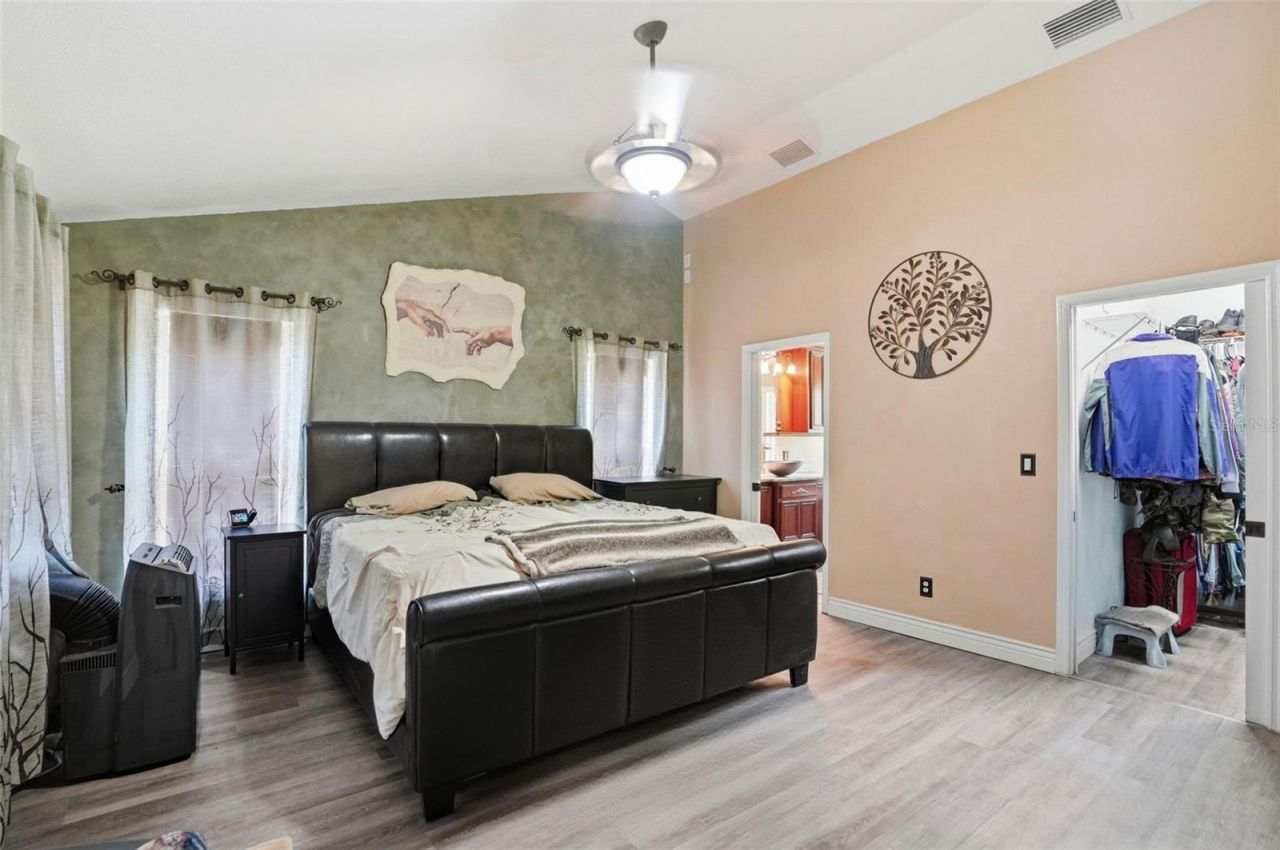 24050 Winding Creek Drive, Brooksville, FL 34601 Photo