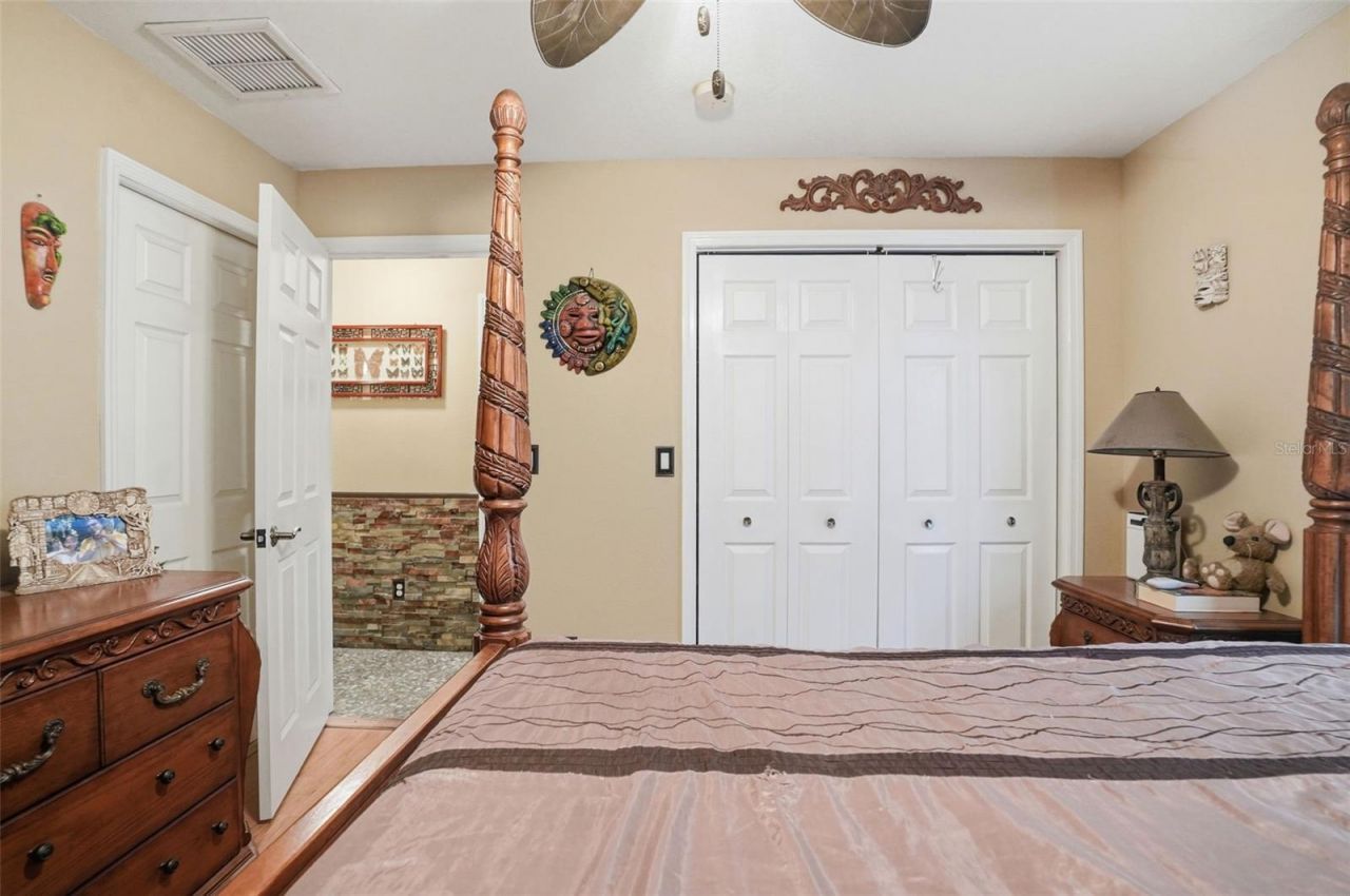 24050 Winding Creek Drive, Brooksville, FL 34601 Photo