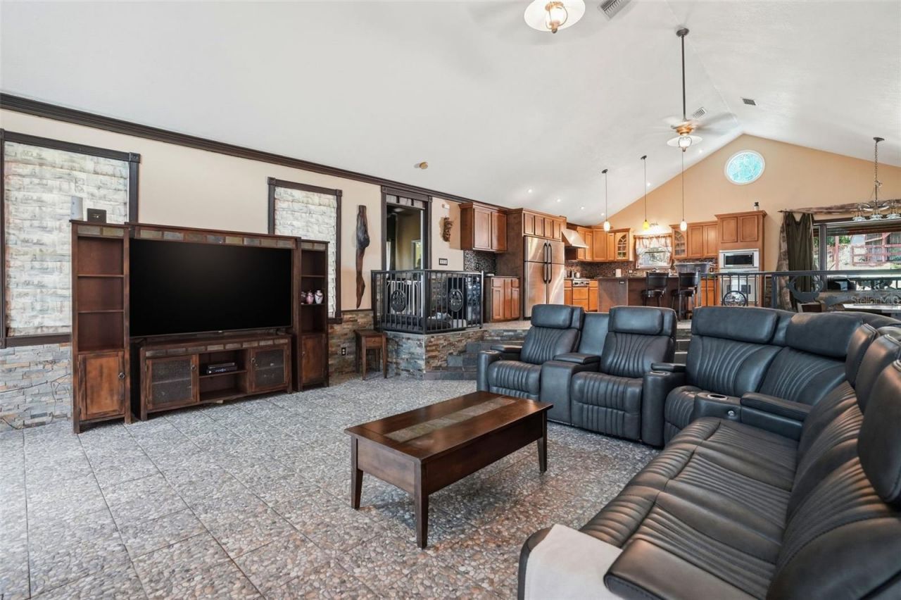24050 Winding Creek Drive, Brooksville, FL 34601 Photo