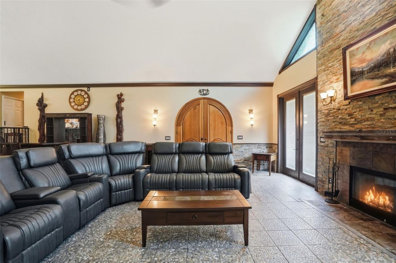 24050 Winding Creek Drive, Brooksville, FL 34601 Photo