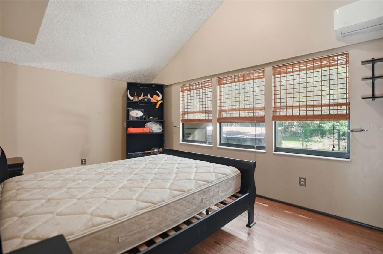 24050 Winding Creek Drive, Brooksville, FL 34601 Photo