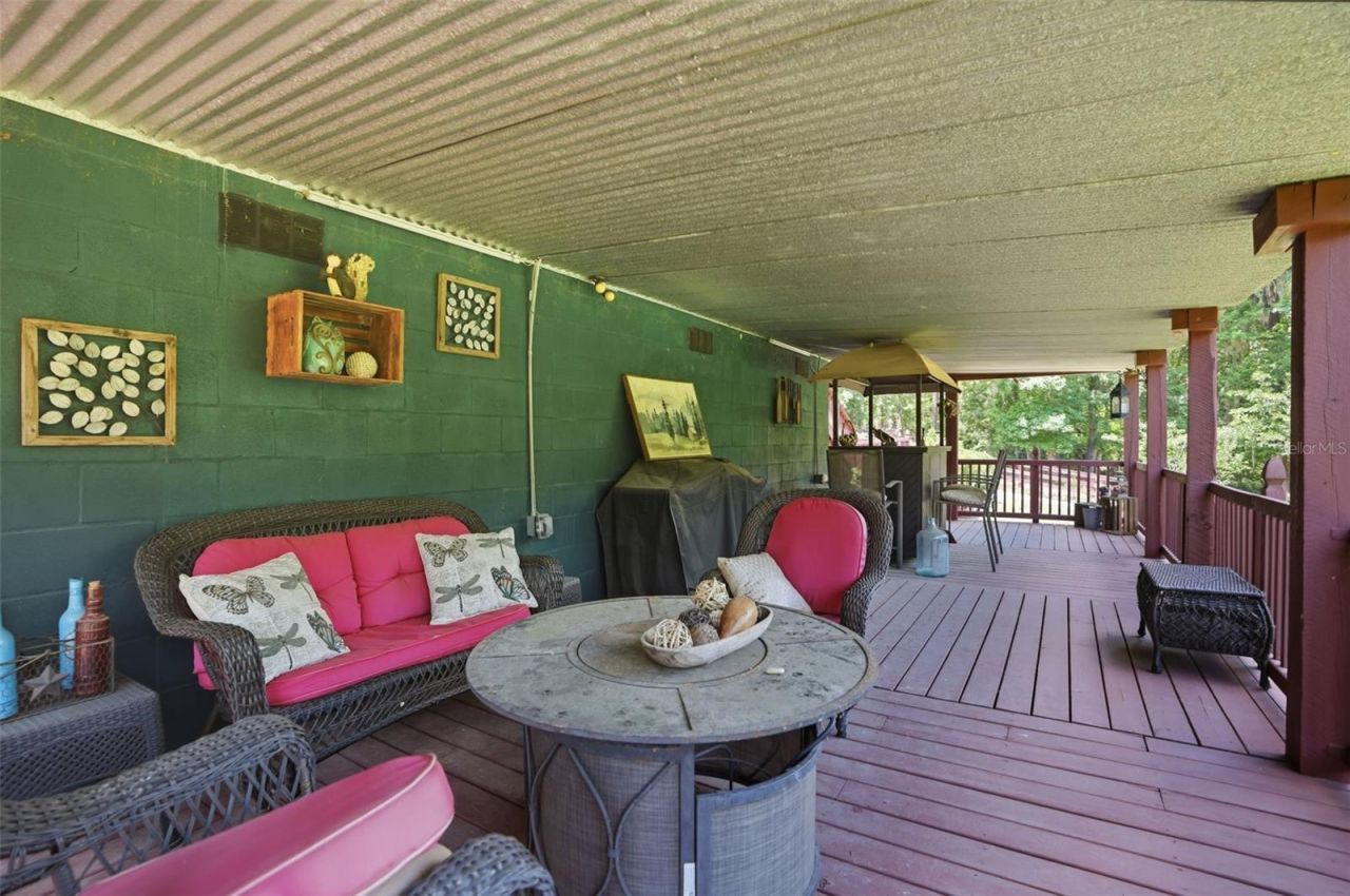 24050 Winding Creek Drive, Brooksville, FL 34601 Photo
