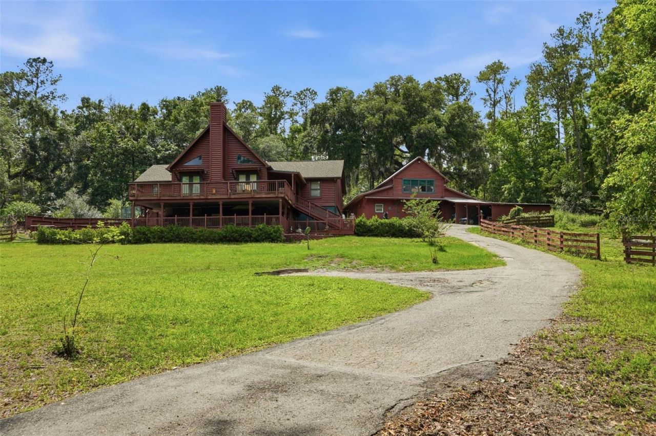 24050 Winding Creek Drive, Brooksville, FL 34601 Photo