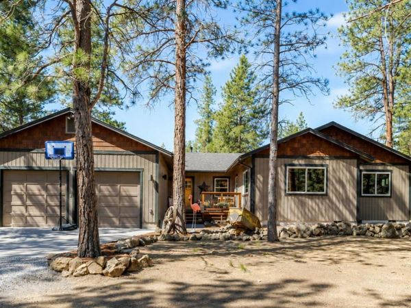 15917 Pinion Jay Lane, Sisters, OR 97759