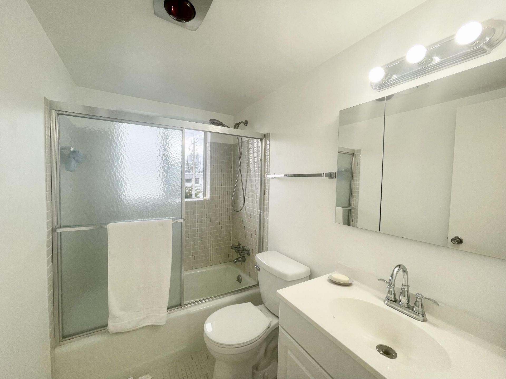 2920 Cynthia Lane, Unit 203, Lake Worth Beach, FL 33461 Photo