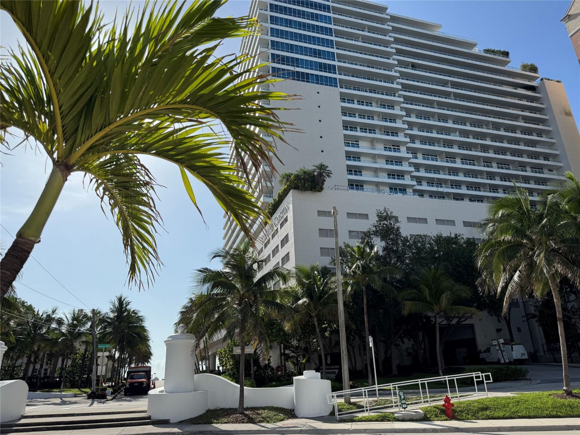 95 N Birch Road N, Unit 402, Fort Lauderdale, FL 33304 Photo