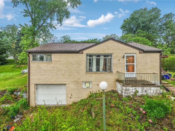 1200 Robbie Dr , Irwin, PA 15642
