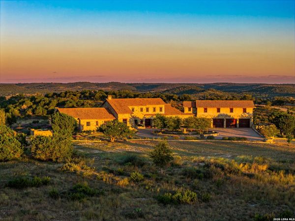 250 HIDDEN HILLS RANCH, Camp Verde, TX 78010