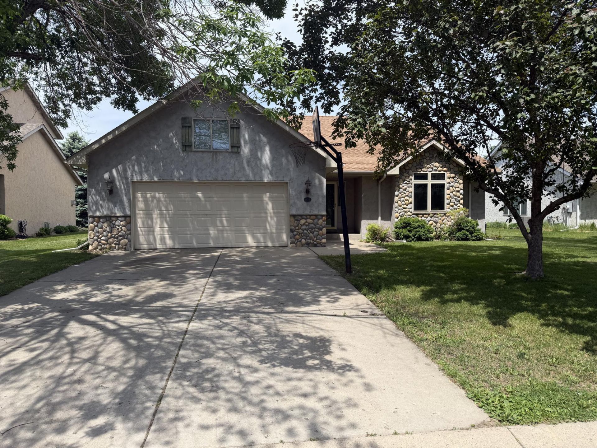 1414 Courtland W, Waconia, MN 55387