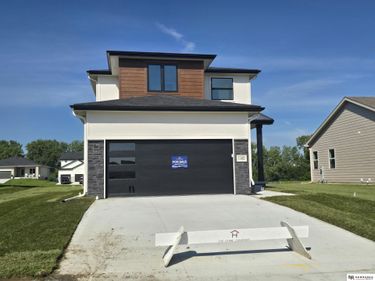 11402 N 161 Avenue, Bennington, NE 68007