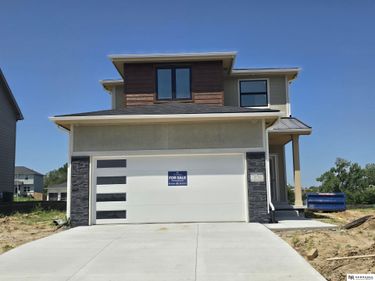11402 N 161 Avenue, Bennington, NE 68007
