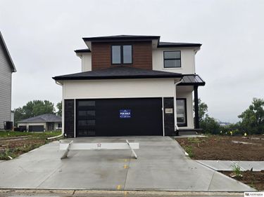 11402 N 161 Avenue, Bennington, NE 68007