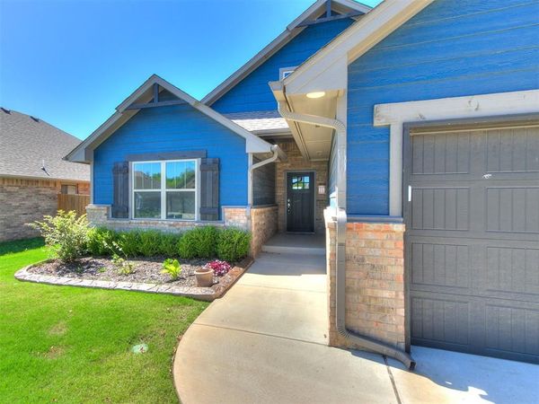 12912 SW 6th St. Street, Yukon, OK 73099
