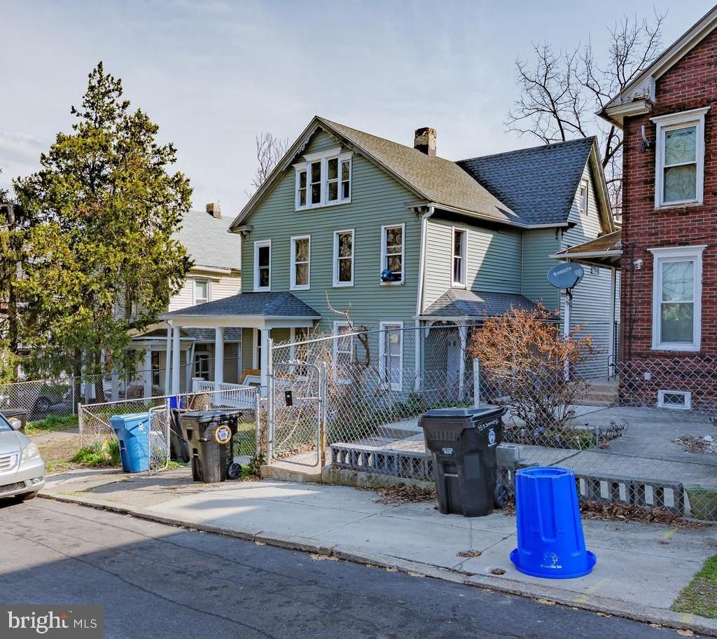 29-31 S SUMMIT STREET, HARRISBURG, PA 17104