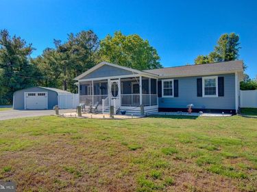 1246 GRANTS HILL CHURCH, MONTROSS, VA 22520