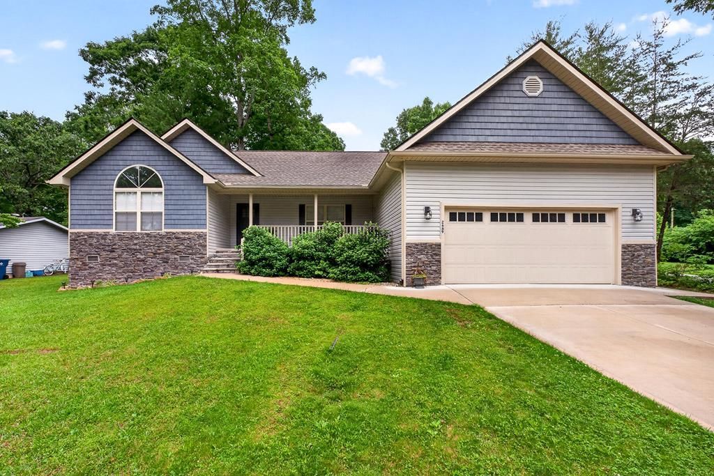 2689 Spruce Loop, Crossville, TN 38555 Main Photo