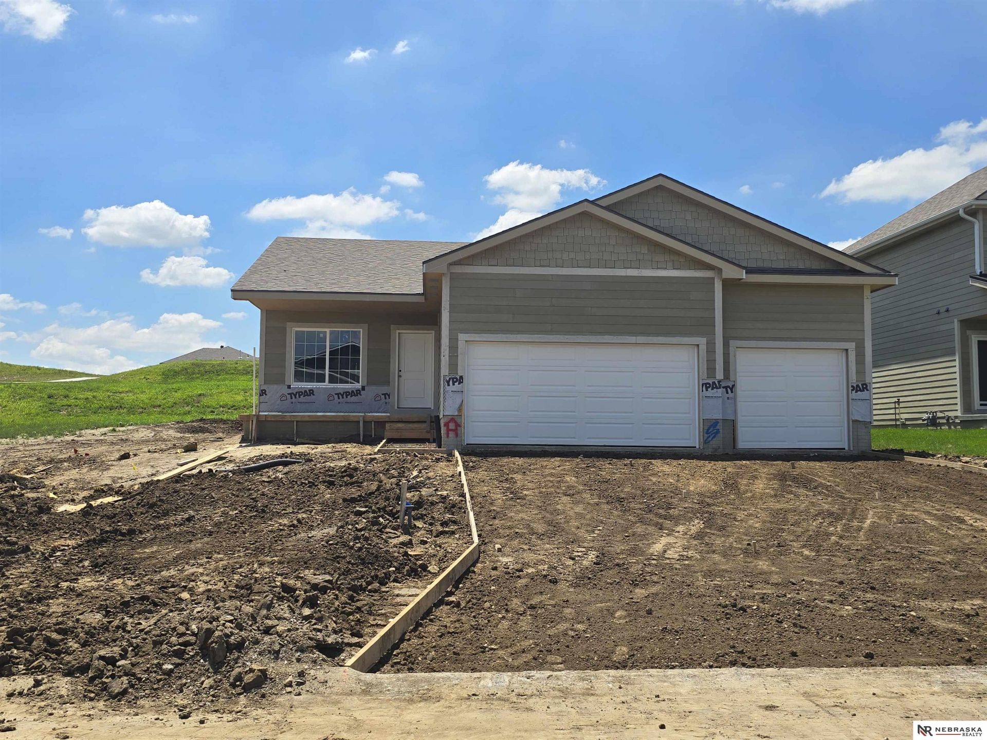 16013 Isabella Street, Bennington, NE 68007 Main Photo