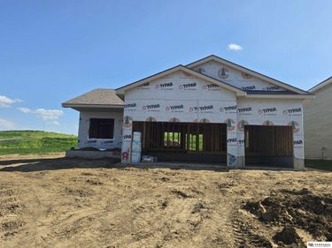 16013 Isabella Street, Bennington, NE 68007
