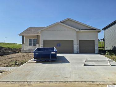 16013 Isabella Street, Bennington, NE 68007