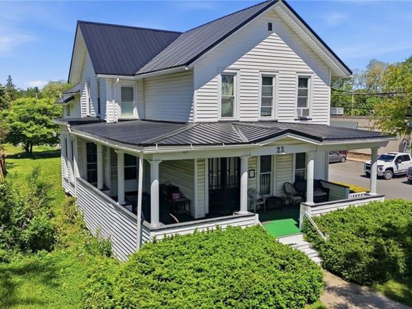 23 N Main Street , Brockport, NY 14420