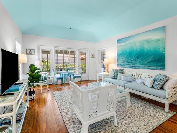 424 Chilean Avenue, Unit 4, Palm Beach, FL 33480