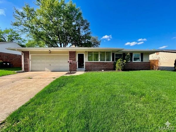 208 Harvard Drive , O'Fallon, IL 62269