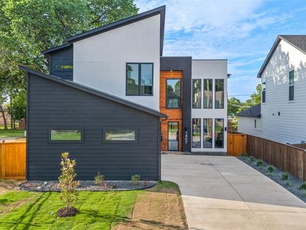1407 Pueblo Street , Dallas, TX 75212