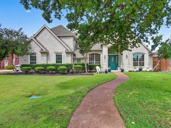5609 Lavon Drive, Flower Mound, TX 75028
