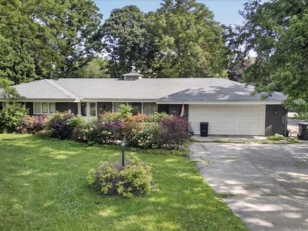 4115 Stage coach Trail, ROCKFORD, IL 61101