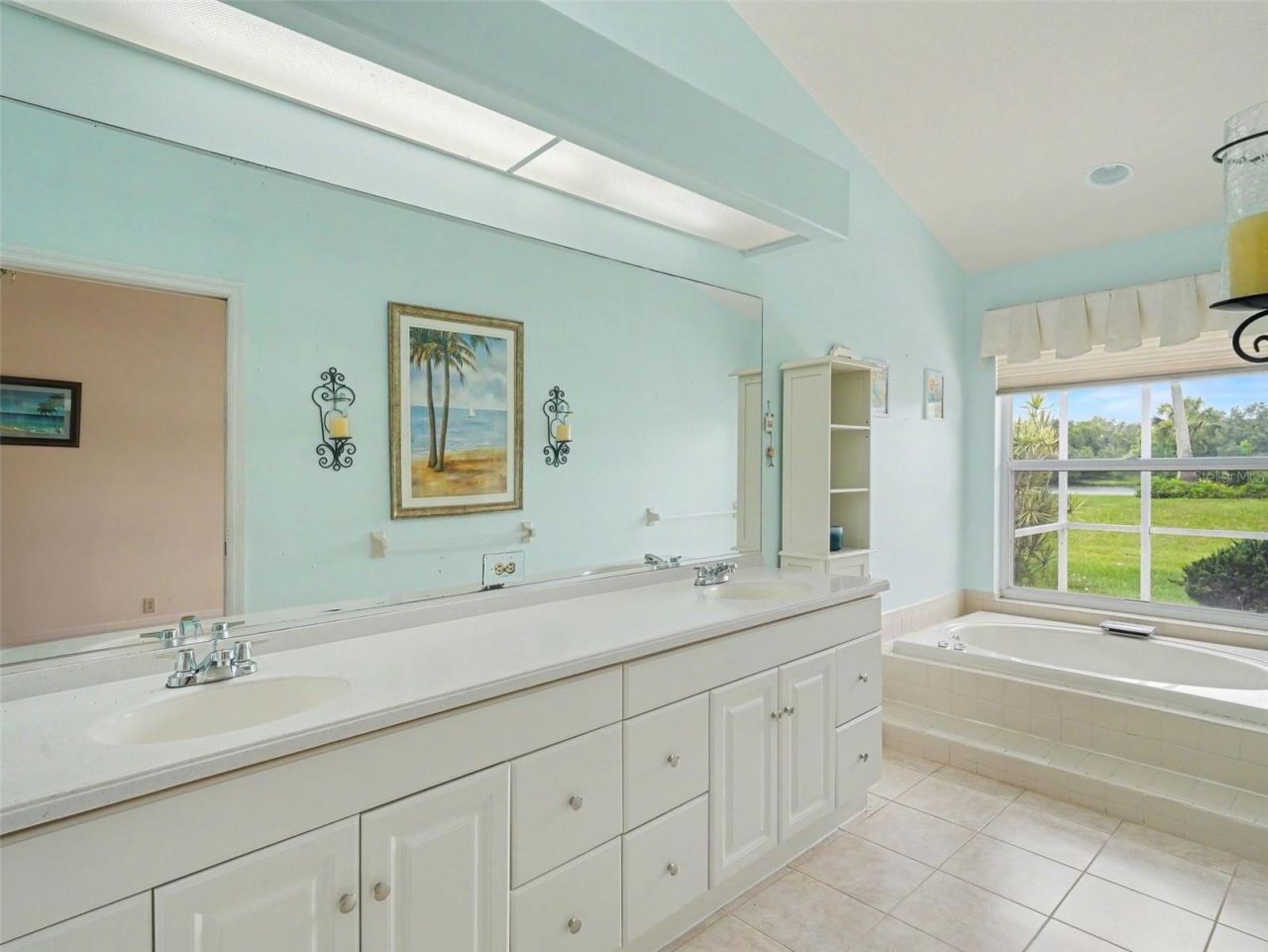 6643 Oakbrooke Circle , Bradenton, FL 34202 Photo