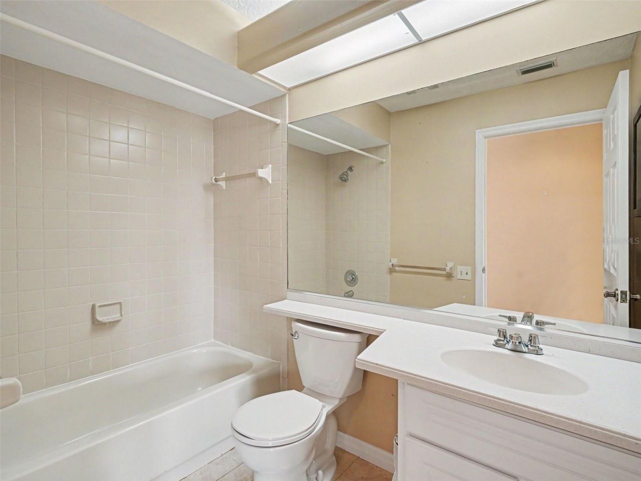 6643 Oakbrooke Circle , Bradenton, FL 34202 Photo