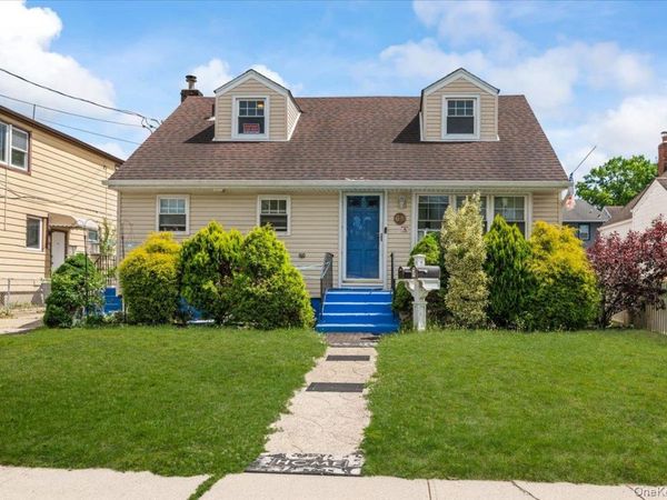68 Shipherd Avenue, Lynbrook, NY 11563