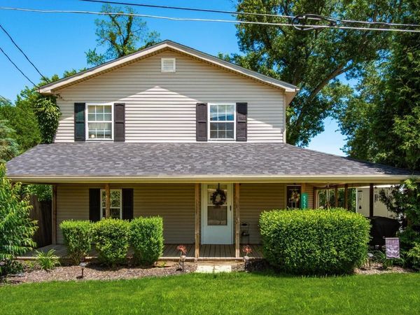 5558 Alder Drive NE, Thornville, OH 43076