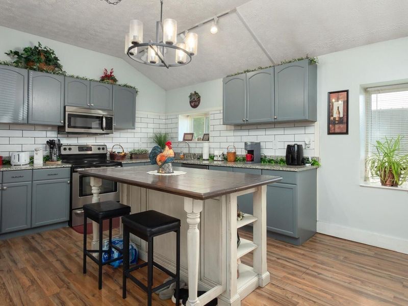 5558 Alder Drive NE, Thornville, OH 43076 Photo 8