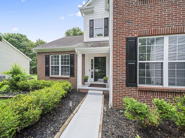 6835 Bishops Crossing Circle, Dublin, OH 43016