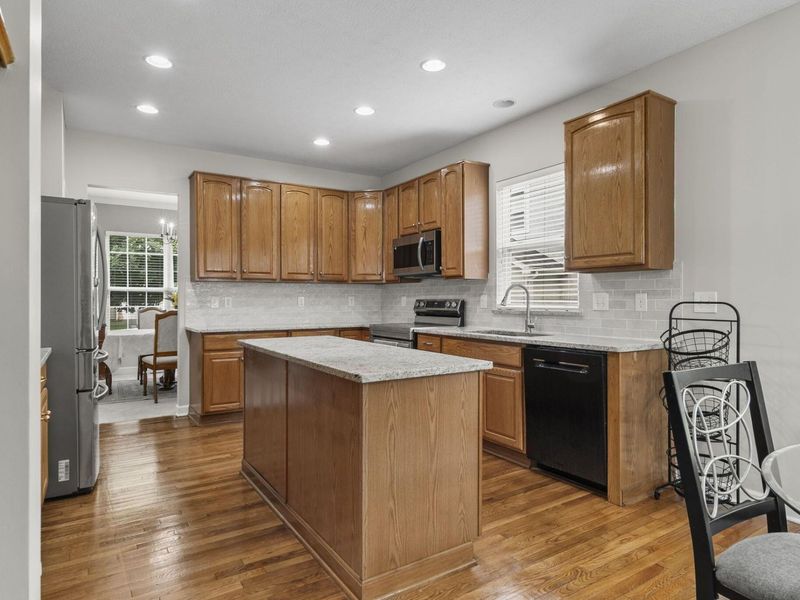 6835 Bishops Crossing Circle, Dublin, OH 43016 Photo 10