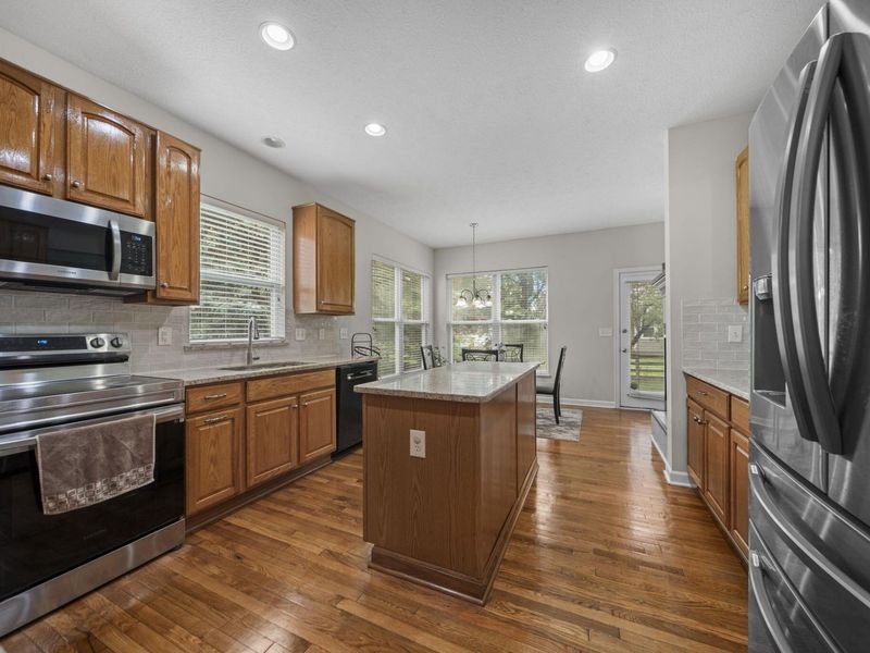 6835 Bishops Crossing Circle, Dublin, OH 43016 Photo 11