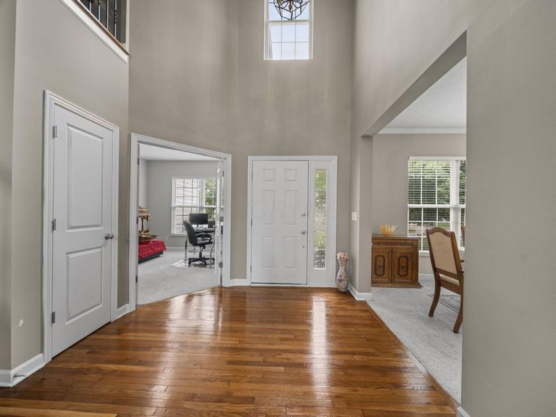 6835 Bishops Crossing Circle, Dublin, OH 43016 Photo 9
