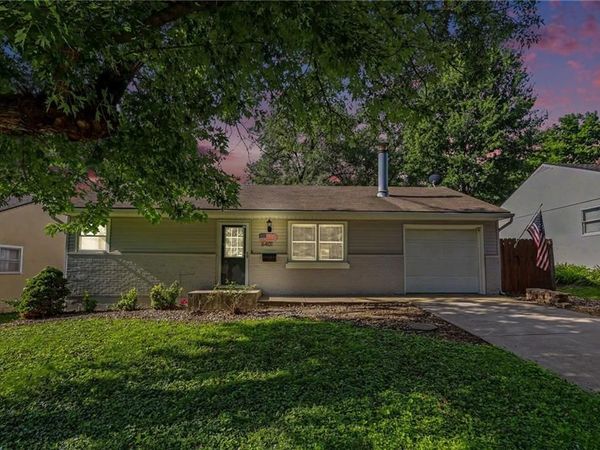 6401 W 82nd Terrace, Overland Park, KS 66204