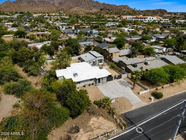 8045 N 14TH Street, Phoenix, AZ 85020