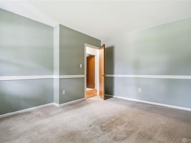 190 Lakeview Drive, Centerville, OH 45459 Photo 14