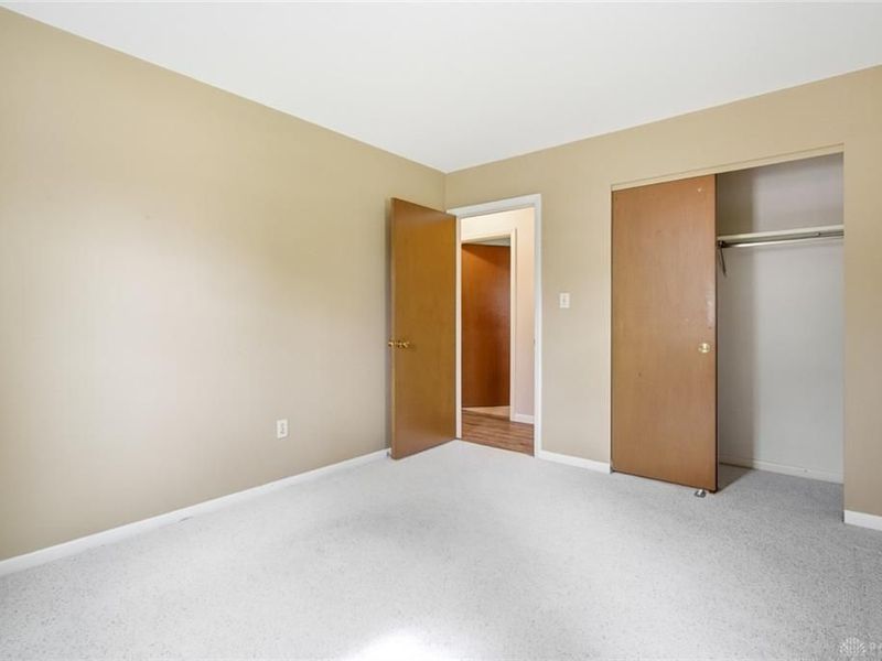 190 Lakeview Drive, Centerville, OH 45459 Photo 24